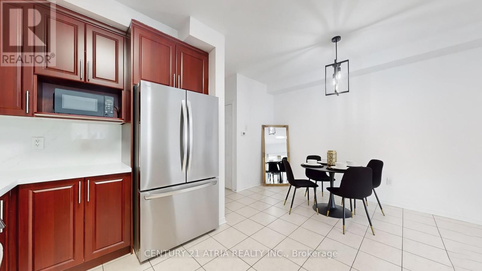 5186 Angel Stone Drive, Mississauga, ON - Indoor Photo Showing Other Room