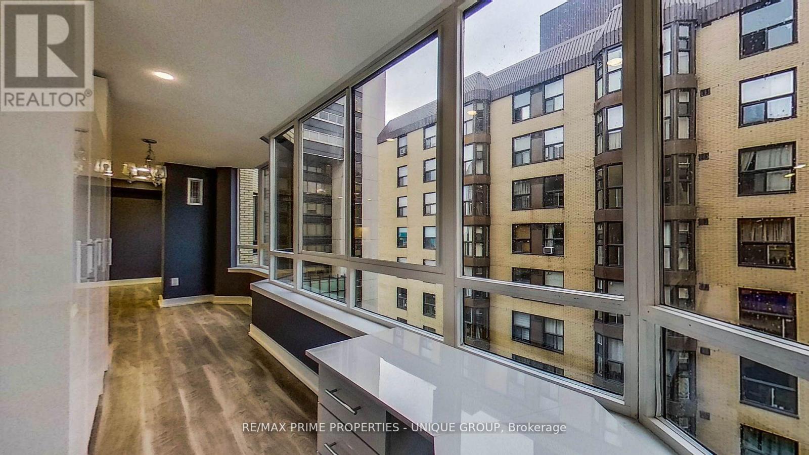 1106 - 211 St Patrick Street, Toronto, ON - Indoor Photo Showing Other Room