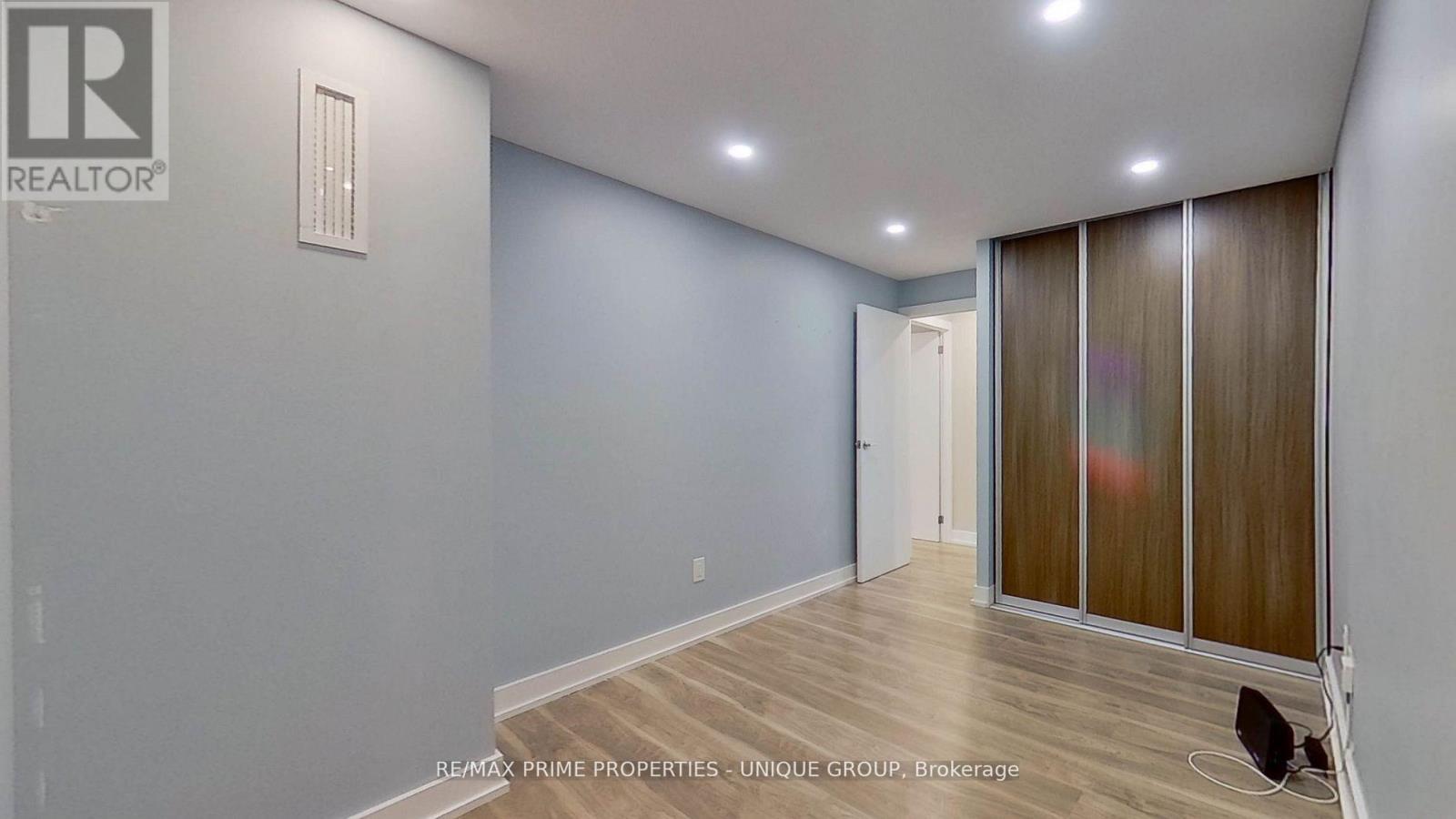 1106 - 211 St Patrick Street, Toronto, ON - Indoor Photo Showing Other Room