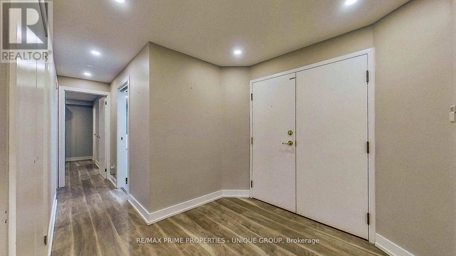 1106 - 211 St Patrick Street, Toronto, ON - Indoor Photo Showing Other Room