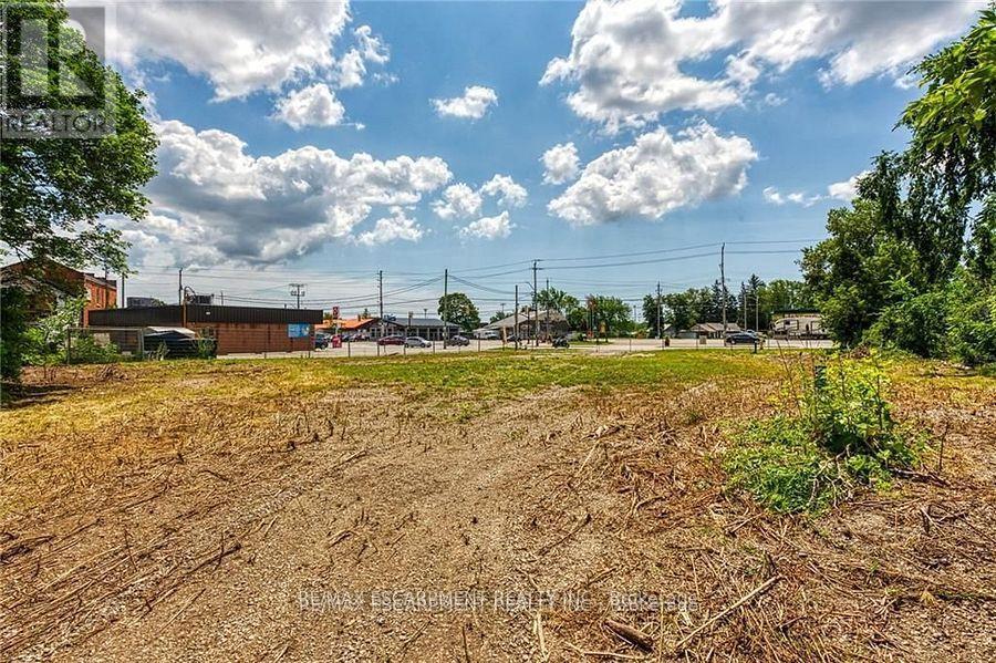 4 Talbot Street W, Haldimand, ON