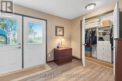 Spacious 2nd bed with office + yard walkout -