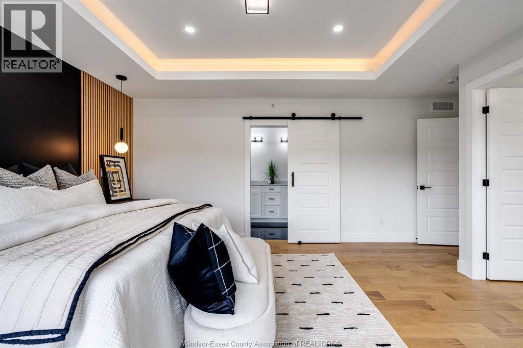 8323 Annie, Mcgregor, ON - Indoor Photo Showing Bedroom