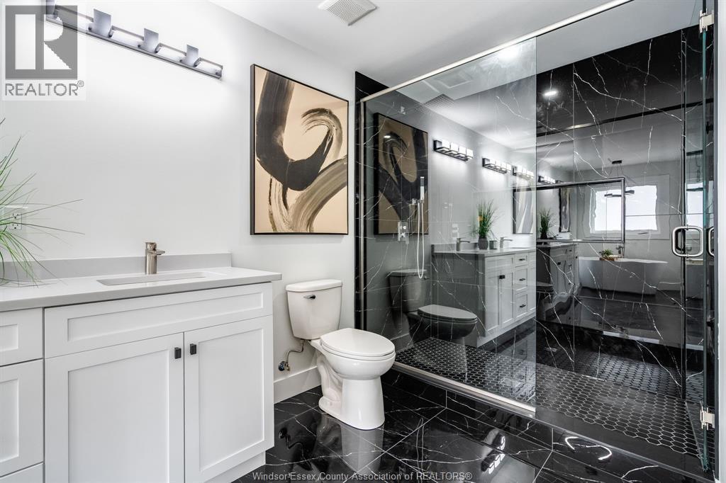 8323 Annie, Mcgregor, ON - Indoor Photo Showing Bathroom