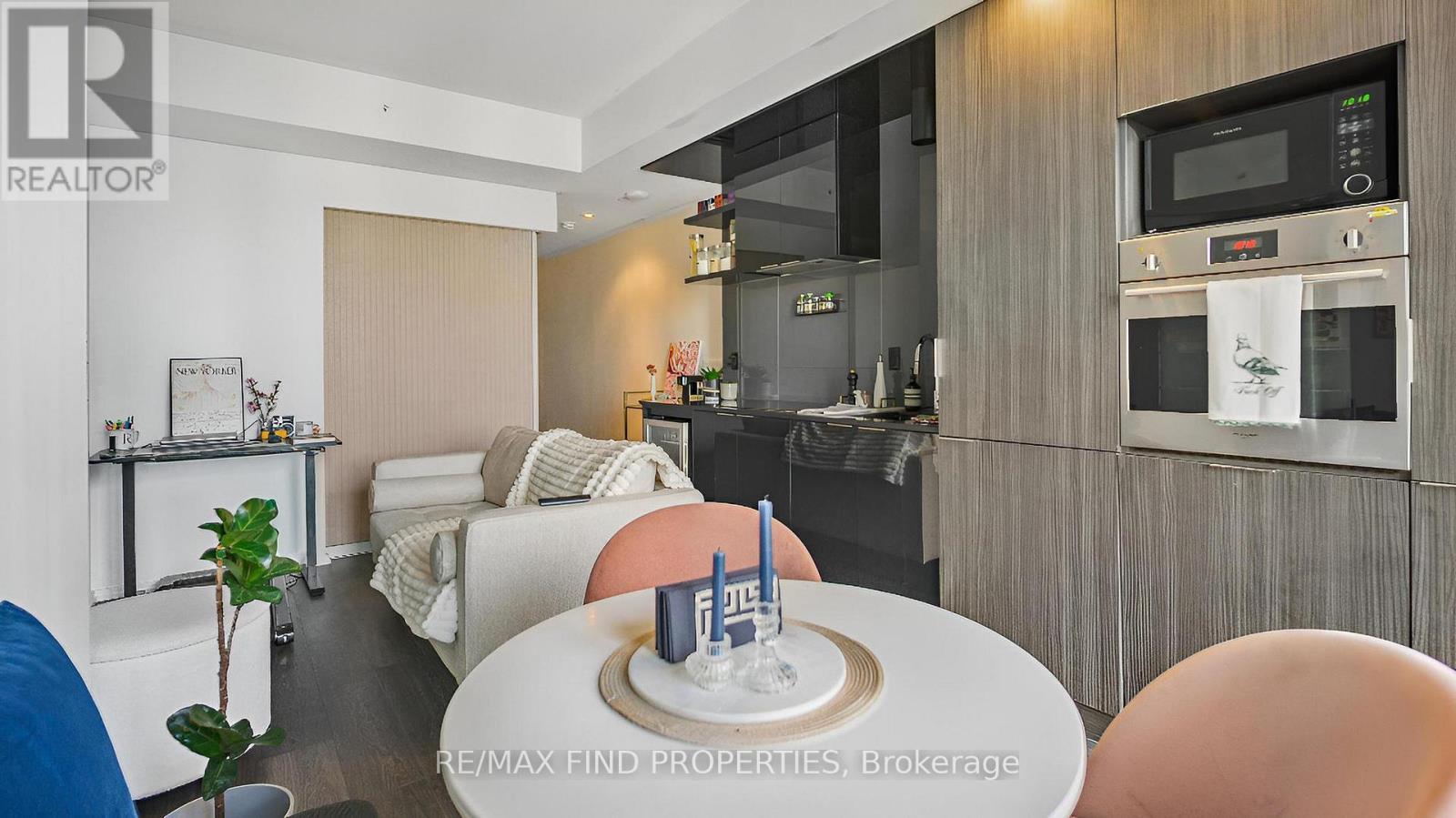 3814 - 70 Temperance Street, Toronto, ON - Indoor Photo Showing Other Room