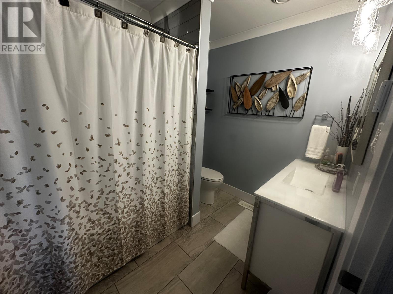15 Ivany'S Road, Grand Falls-Windsor, NL - Indoor Photo Showing Bathroom