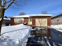 218 4TH STREET CRESCENT Hanover, ON N4N 3S2