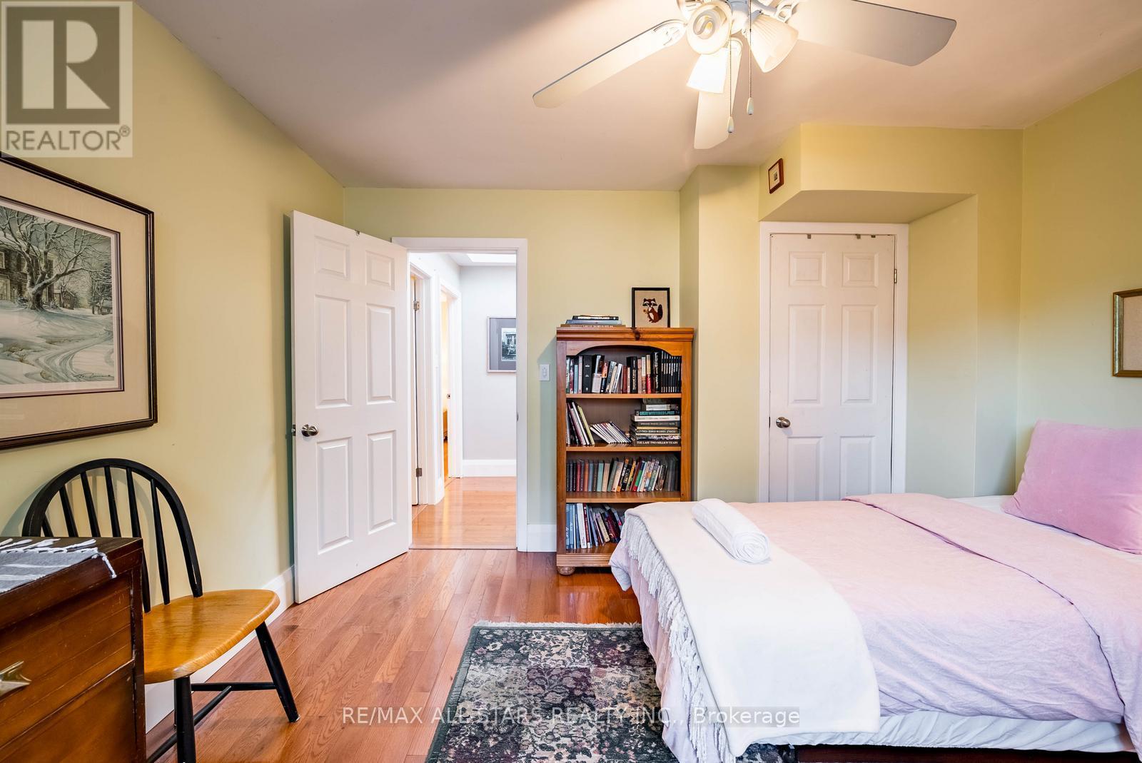 55 Larwood Boulevard, Toronto, ON - Indoor Photo Showing Bedroom