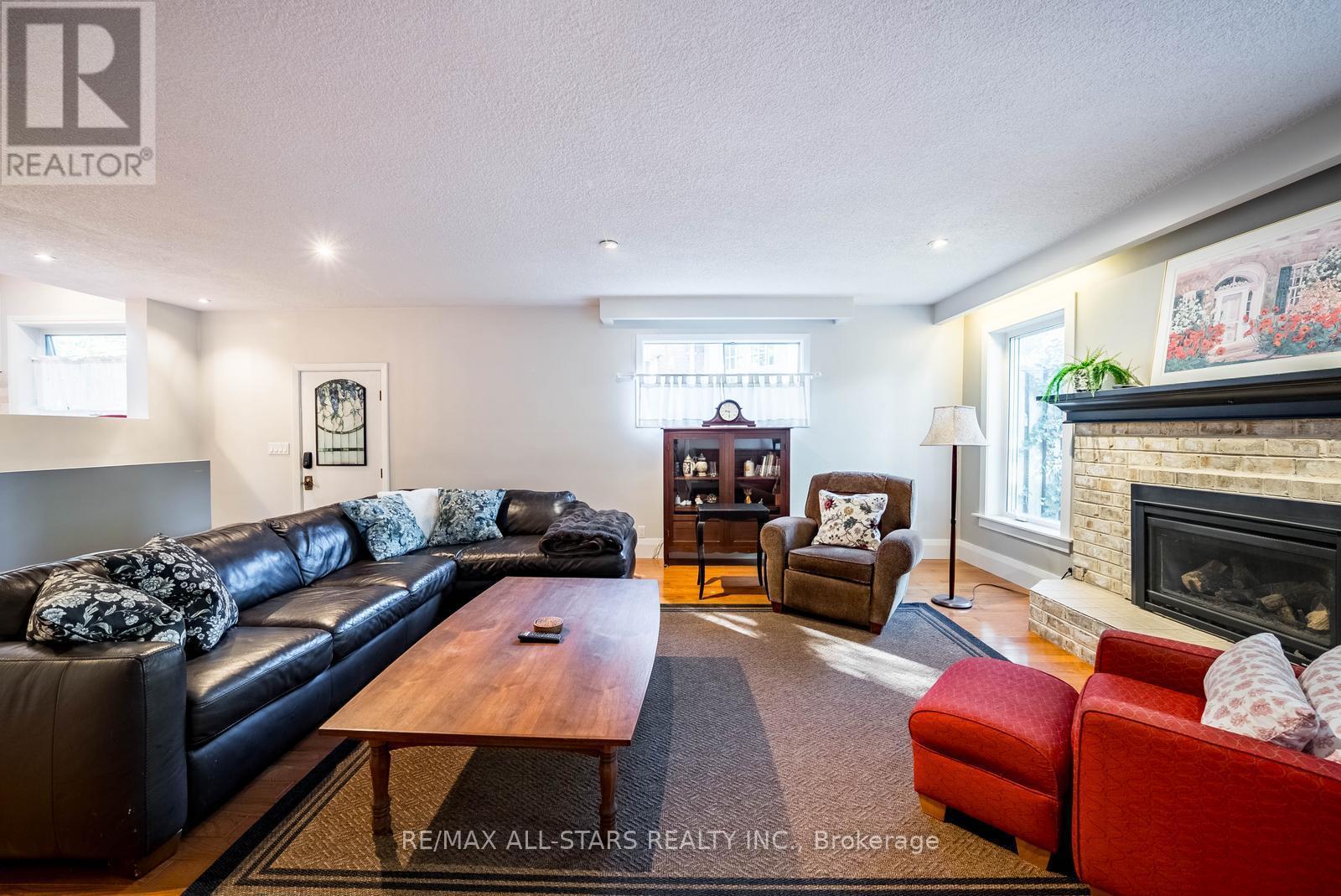 55 Larwood Boulevard, Toronto, ON - Indoor Photo Showing Living Room With Fireplace