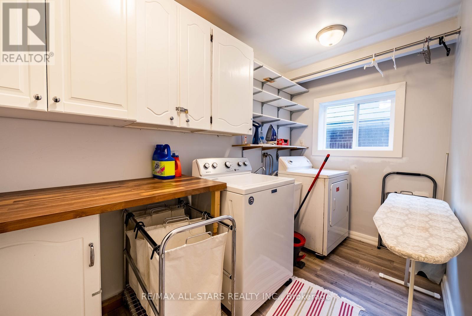 55 Larwood Boulevard, Toronto, ON - Indoor Photo Showing Laundry Room