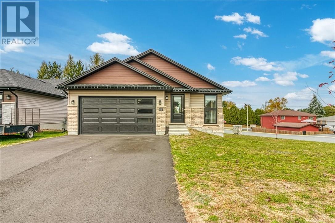 66 Meadowgreen Drive, Garson, ON - Outdoor