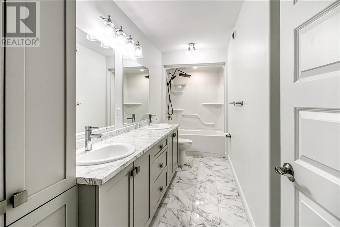 66 Meadowgreen Drive, Garson, ON - Indoor Photo Showing Bathroom