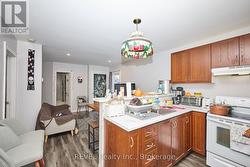 M/F Kitchen/Living -