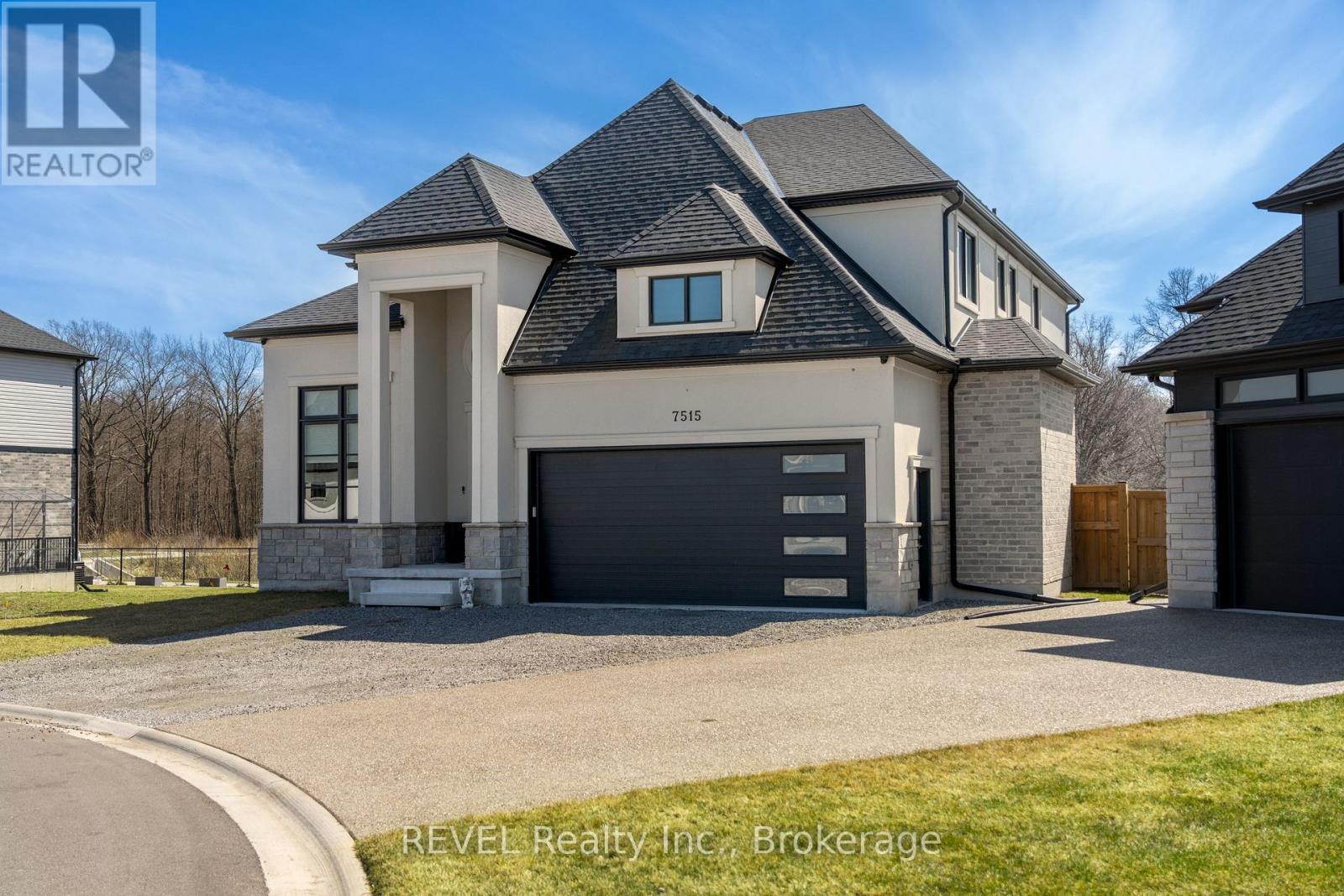7515 Sherrilee Crescent, Niagara Falls (Brown), ON - Outdoor With Facade