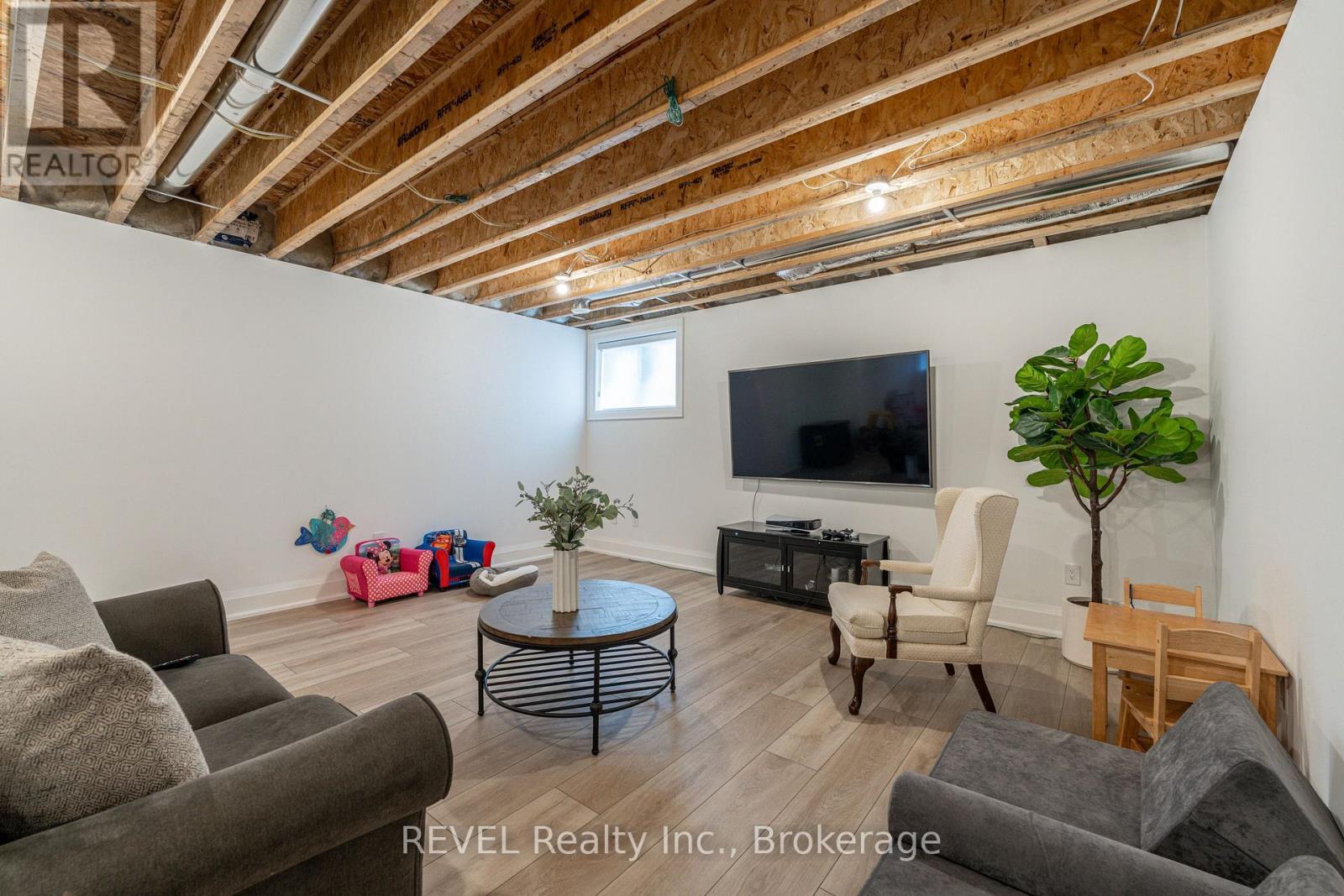 7515 Sherrilee Crescent, Niagara Falls (Brown), ON - Indoor Photo Showing Basement