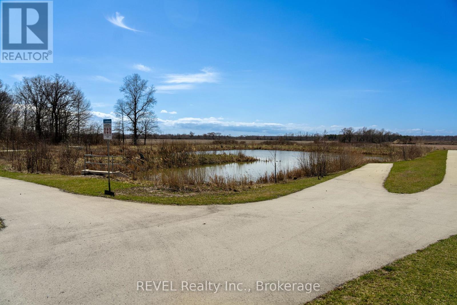 7515 Sherrilee Crescent, Niagara Falls (Brown), ON - Outdoor With View