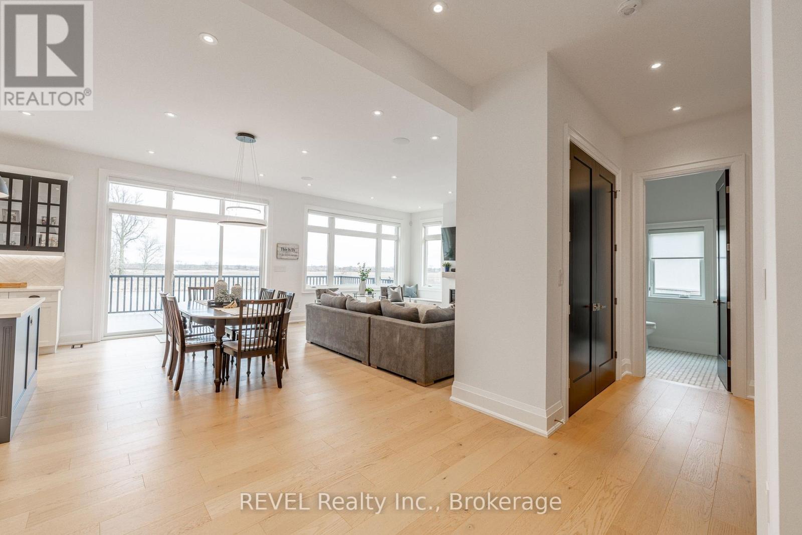 7515 Sherrilee Crescent, Niagara Falls (Brown), ON - Indoor Photo Showing Other Room