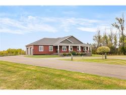 99 Cocagne Cross RD Cocagne, NB E4R 2J1