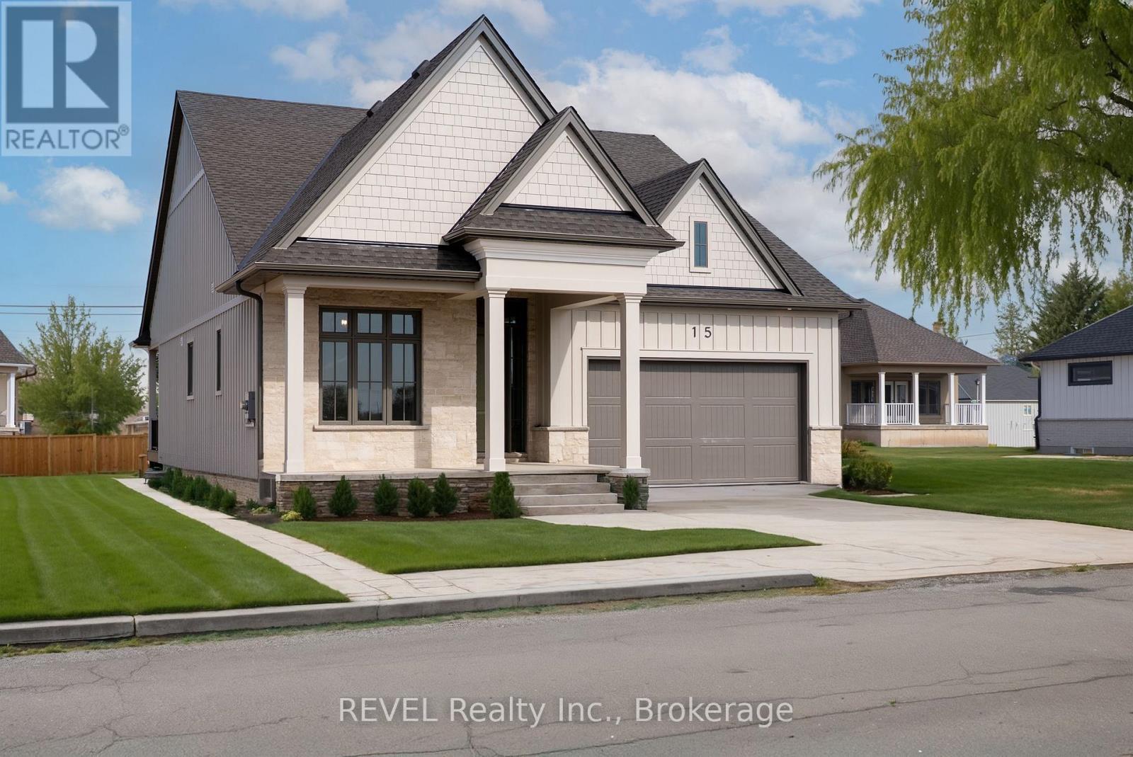 15 Oakley Drive, Niagara-On-The-Lake (Virgil), ON - Outdoor With Facade