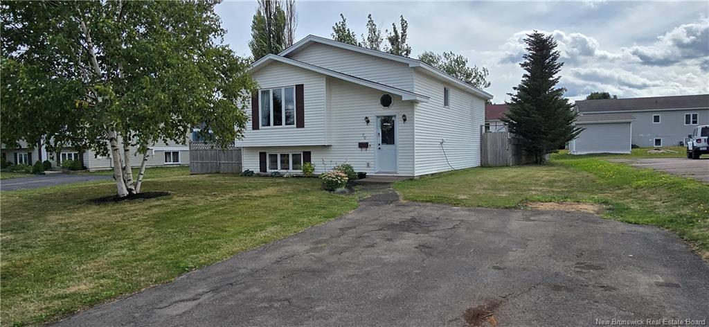70 Bonavista Crt, Moncton, NB