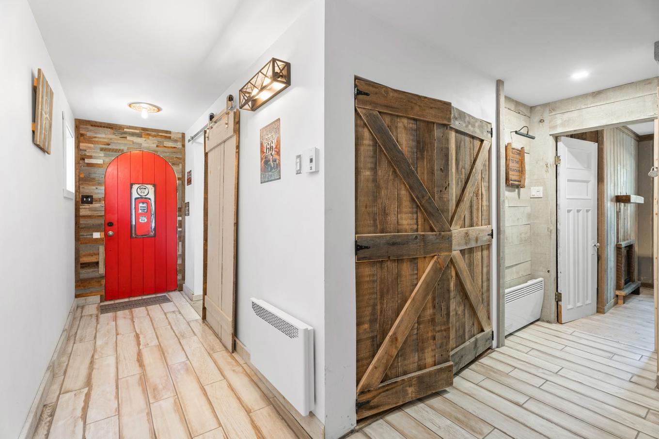 Hall d'entrée/Vestibule - 9 Rue Sabbagh, Morin-Heights, QC - Indoor Photo Showing Other Room