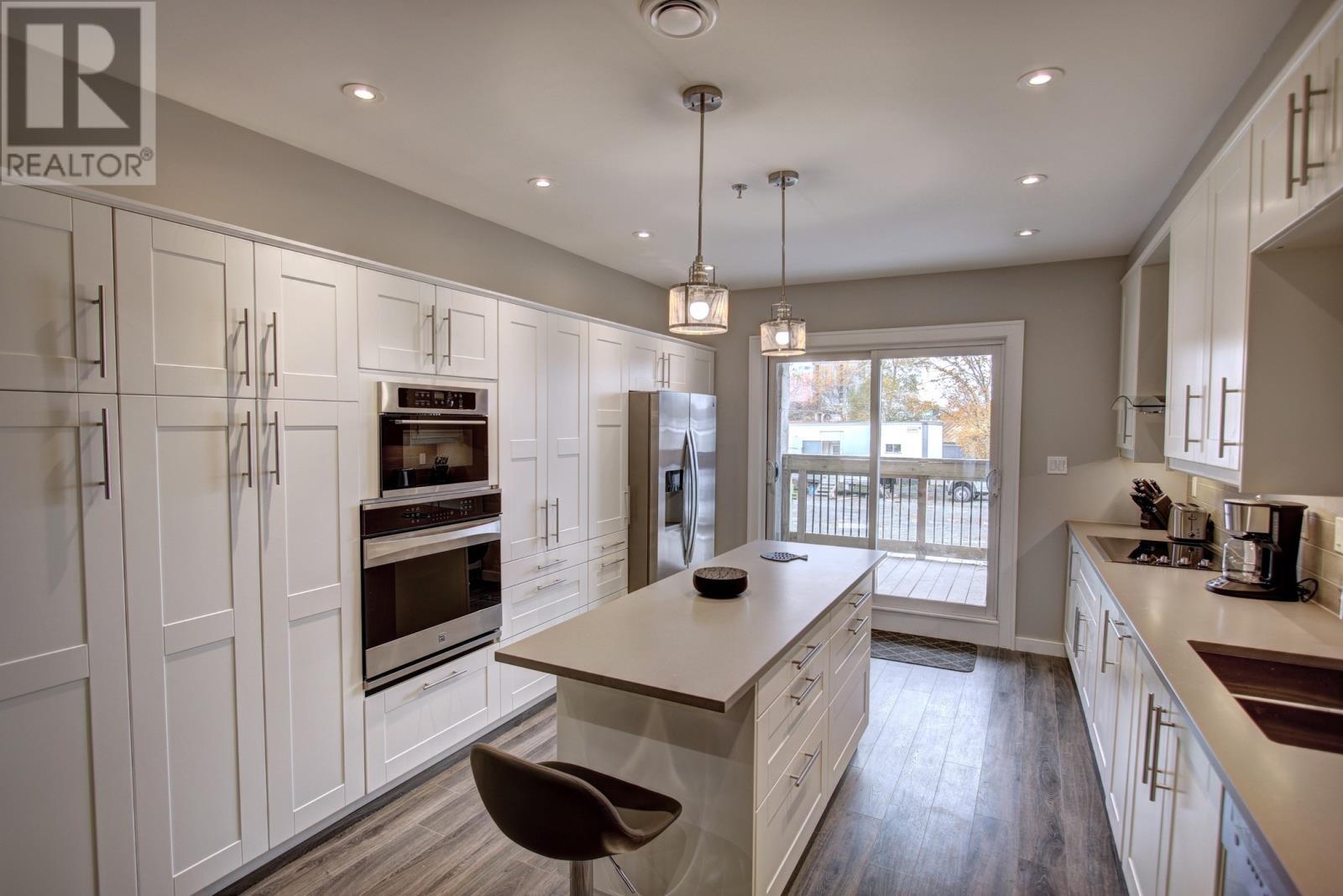 38 Brine Street, St. John'S, NL - Indoor Photo Showing Kitchen With Double Sink With Upgraded Kitchen
