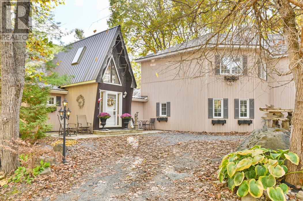 Custom Designed Home - 74 Cottage Lane, Tweed (Elzevir (Twp)), ON - Outdoor