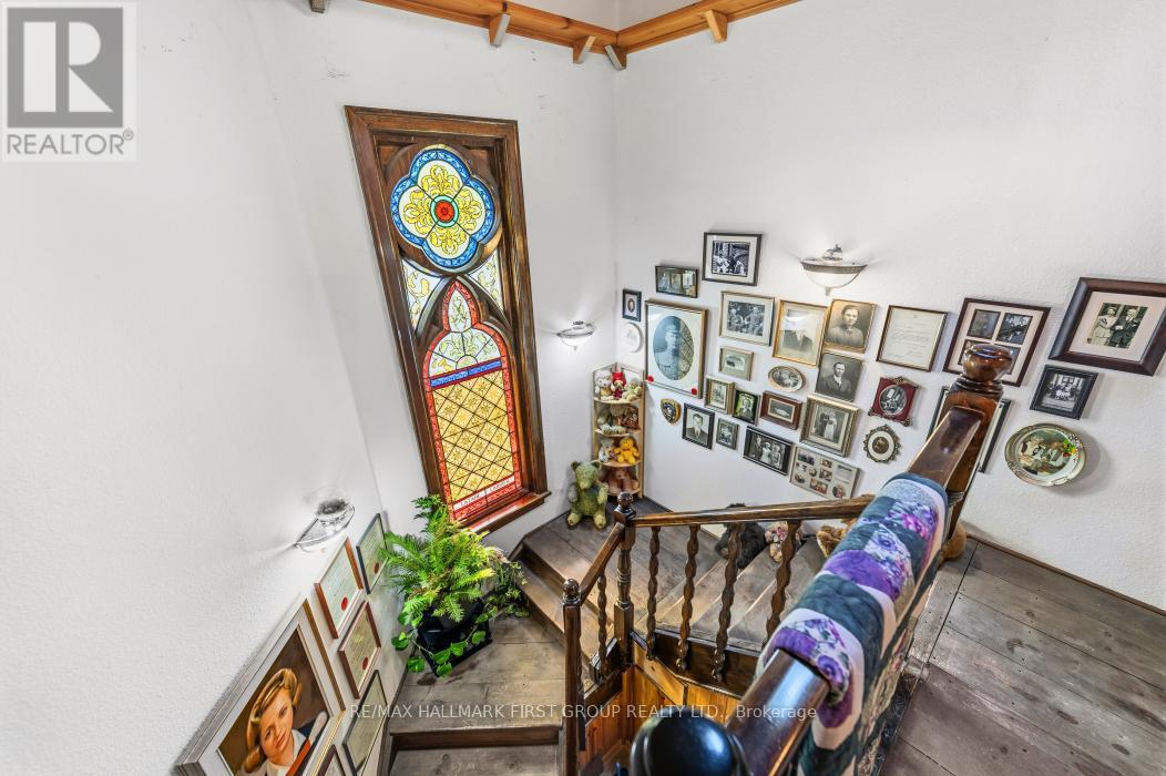 Custom Stain Glass - 74 Cottage Lane, Tweed (Elzevir (Twp)), ON - Indoor Photo Showing Other Room