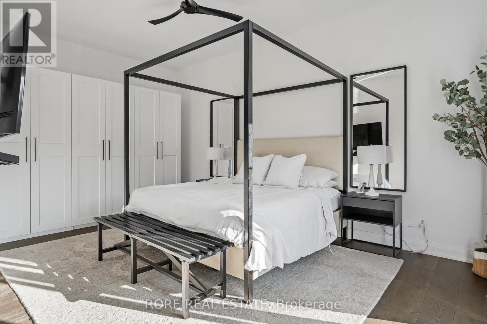 Primary Bedroom - 2439 Garrison Road, Fort Erie (Ridgeway), ON - Indoor Photo Showing Bedroom