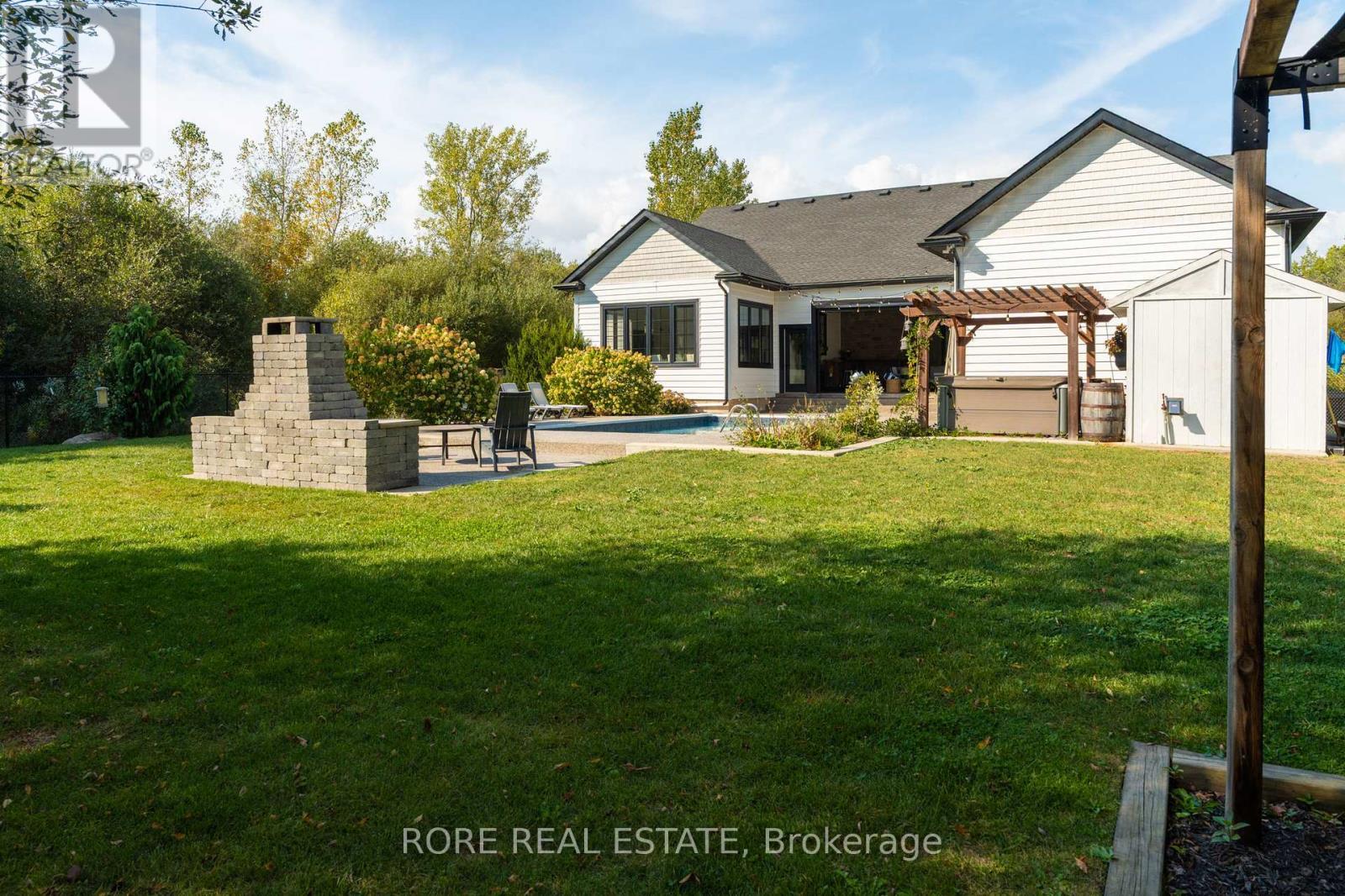 Backyard and Fire Pit - 2439 Garrison Road, Fort Erie (Ridgeway), ON - Outdoor