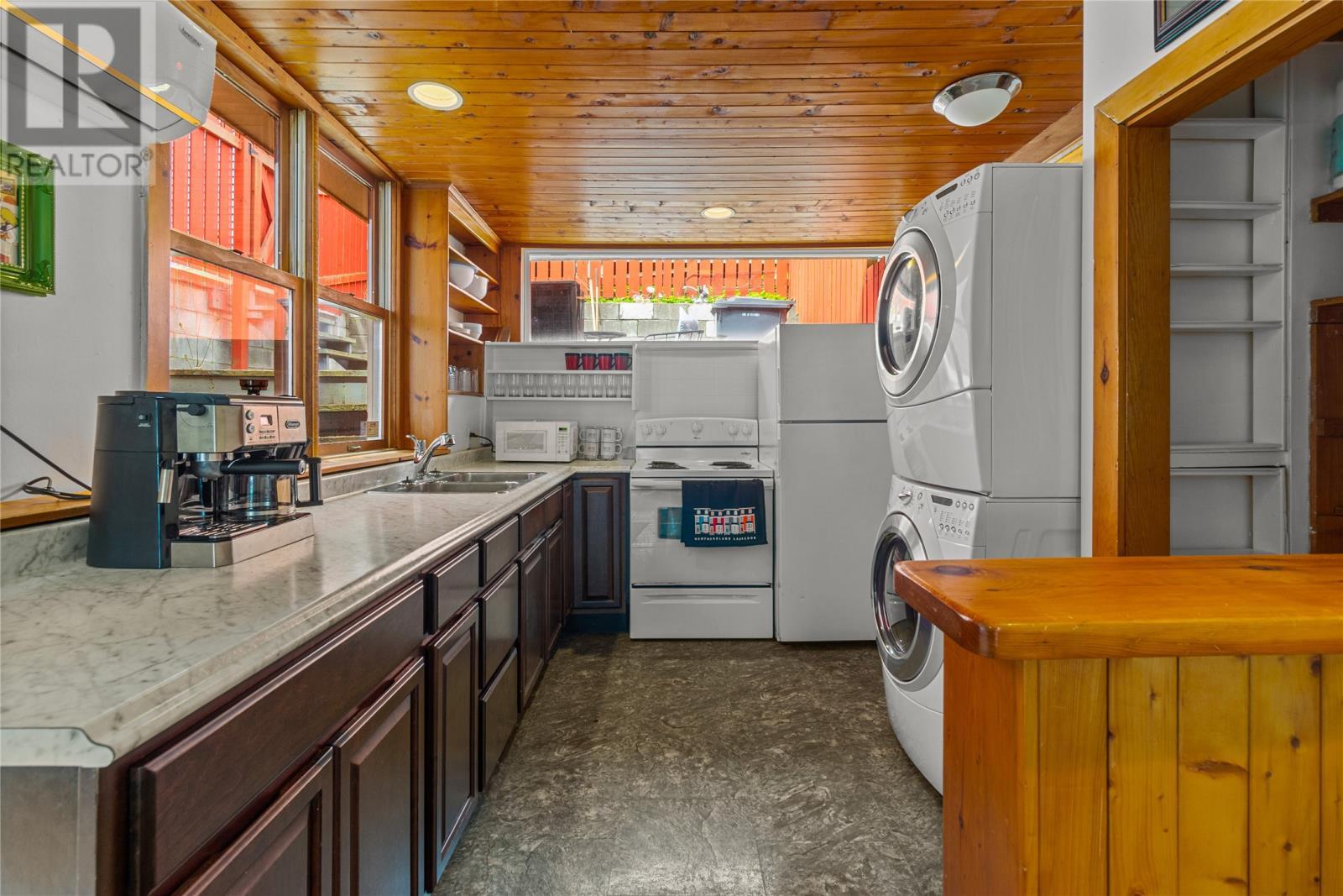 190 Gower Street, St. John'S, NL - Indoor