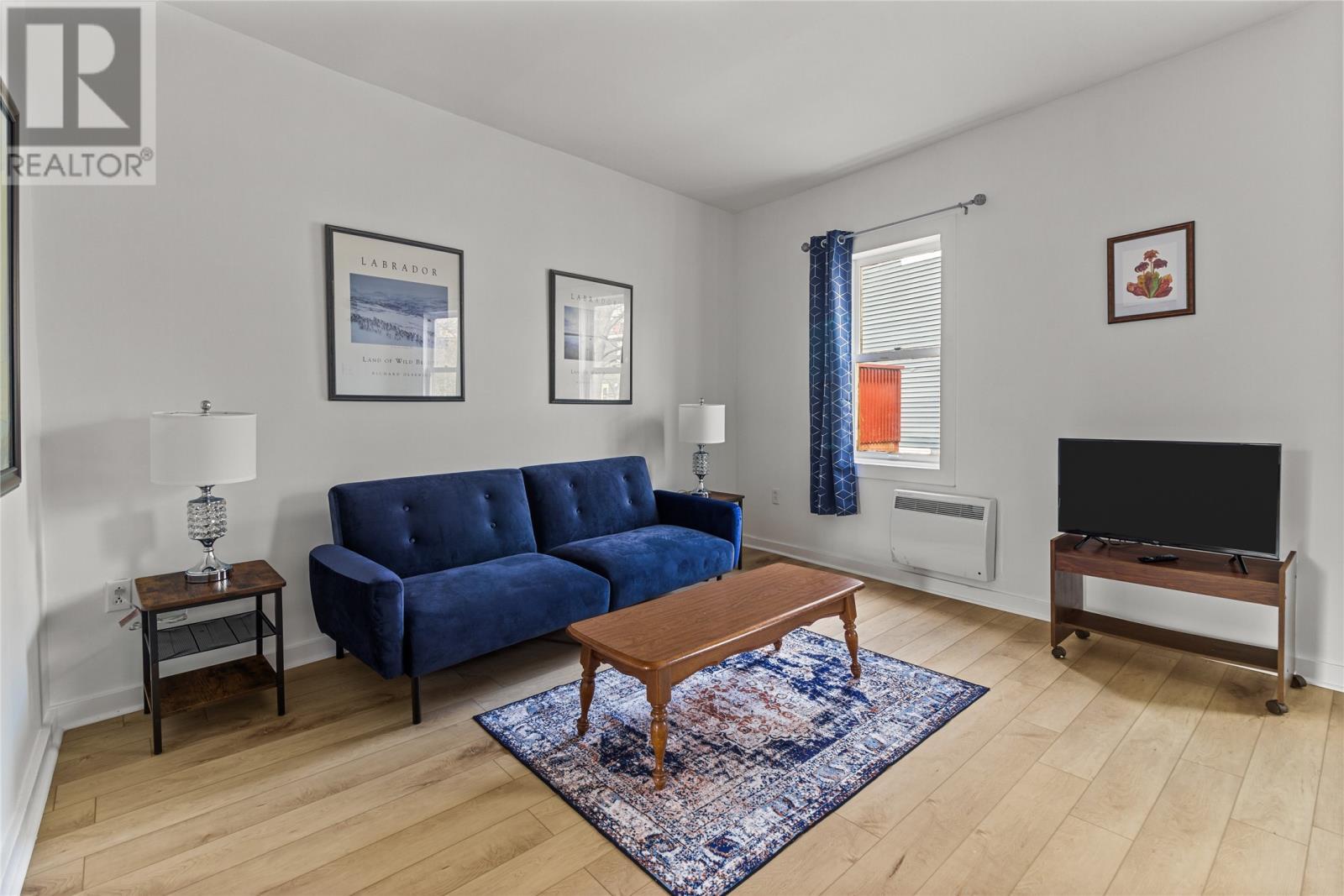 190 Gower Street, St. John'S, NL - Indoor Photo Showing Living Room