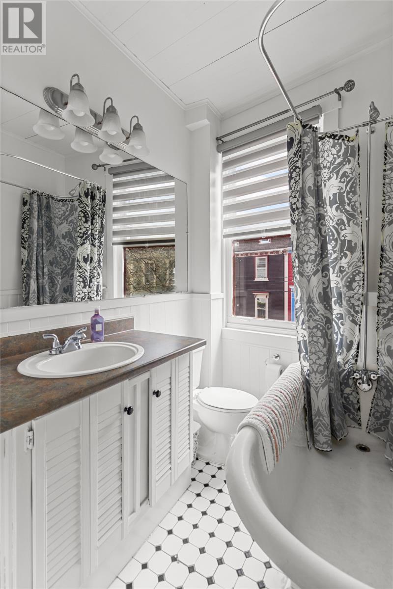 190 Gower Street, St. John'S, NL - Indoor Photo Showing Bathroom