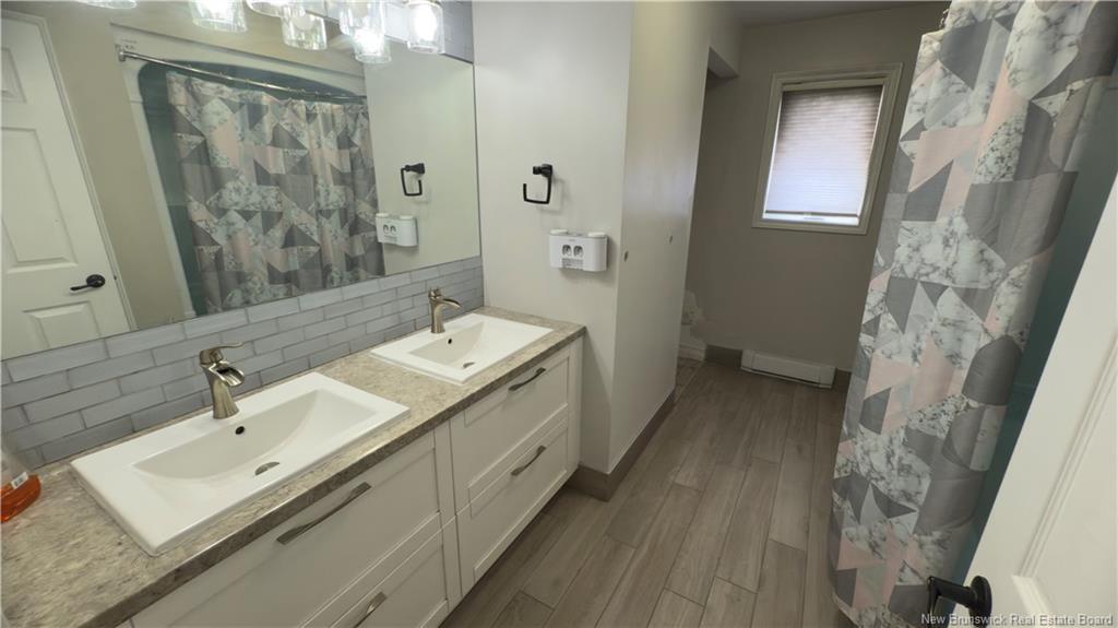 60-62 Ashworth Dr, Moncton, NB