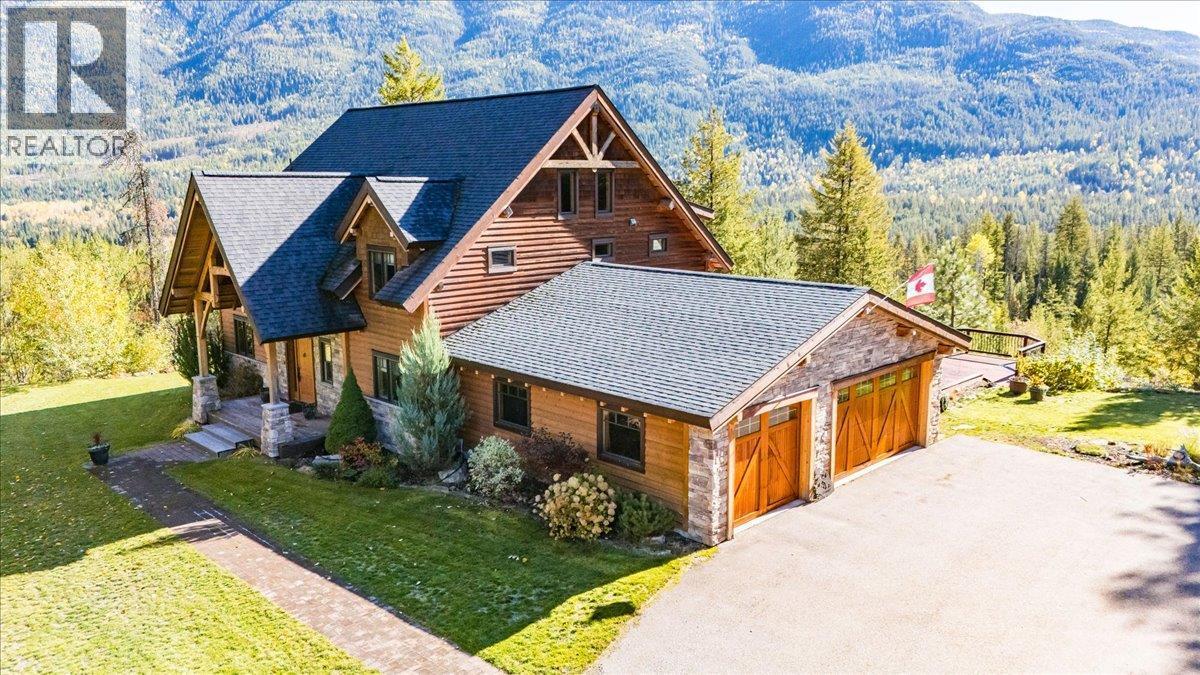127 Grizzly Place, Castlegar, BC - Outdoor