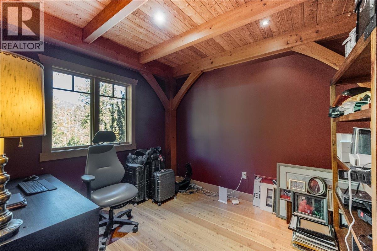 127 Grizzly Place, Castlegar, BC - Indoor