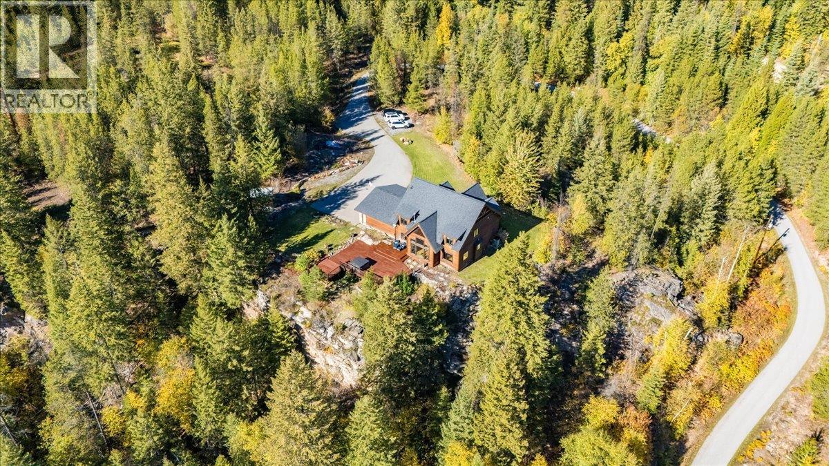 127 Grizzly Place, Castlegar, BC - Outdoor With View
