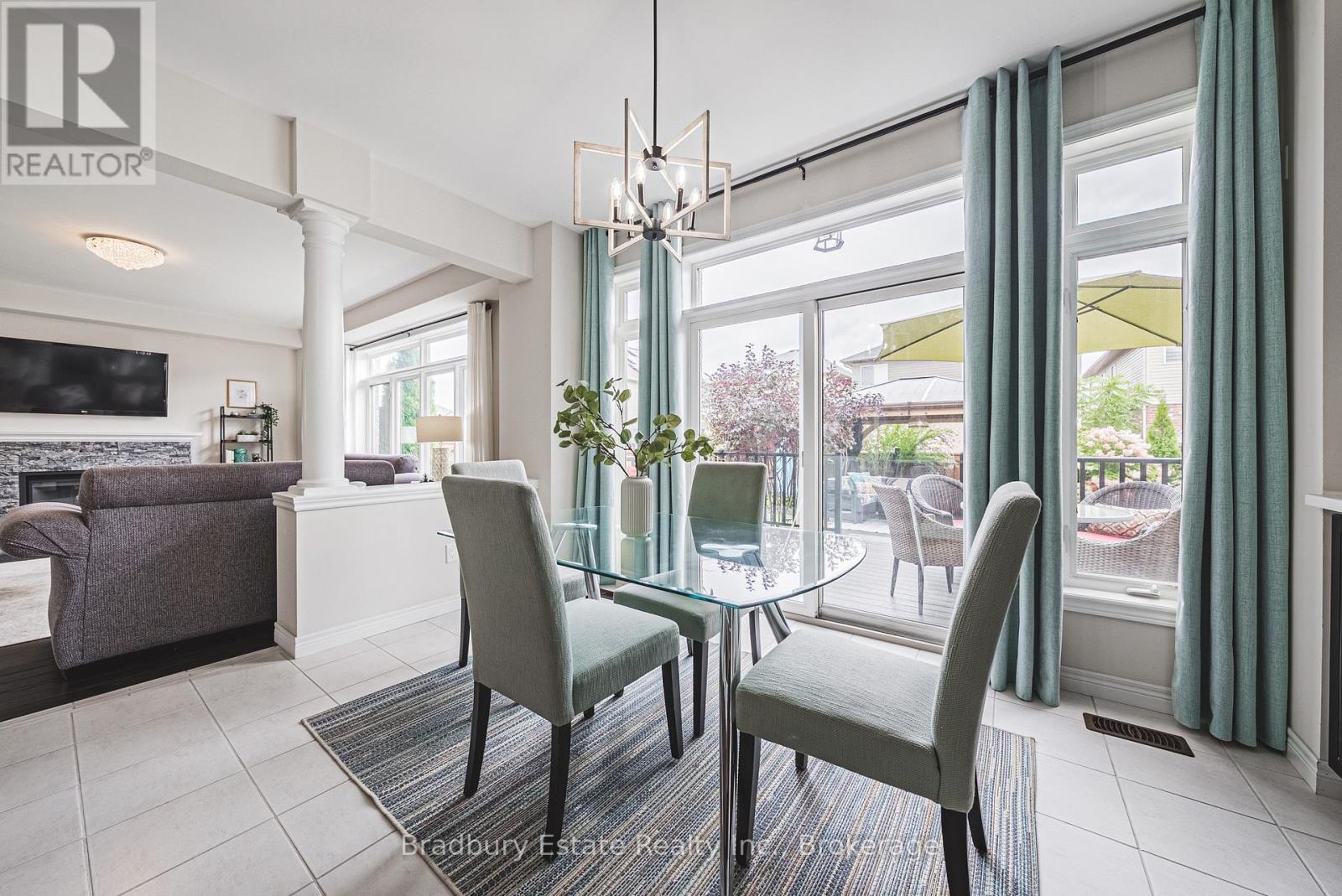 11 Weathering Heights, Hamilton (Stoney Creek Mountain), ON - Indoor Photo Showing Dining Room