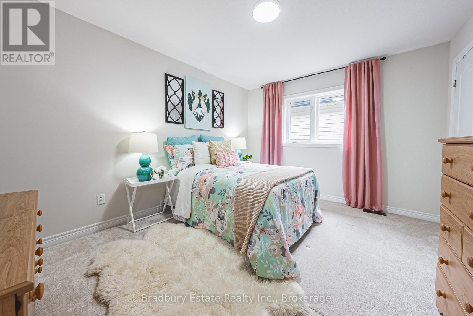 11 Weathering Heights, Hamilton (Stoney Creek Mountain), ON - Indoor Photo Showing Bedroom