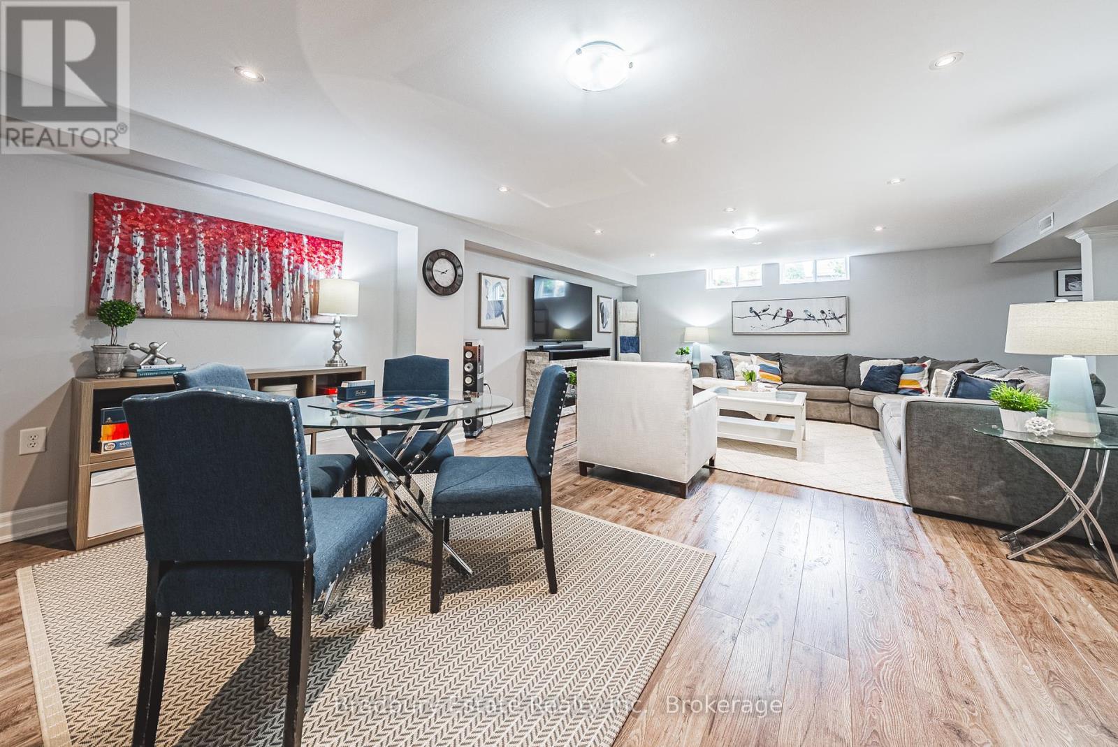 11 Weathering Heights, Hamilton (Stoney Creek Mountain), ON - Indoor