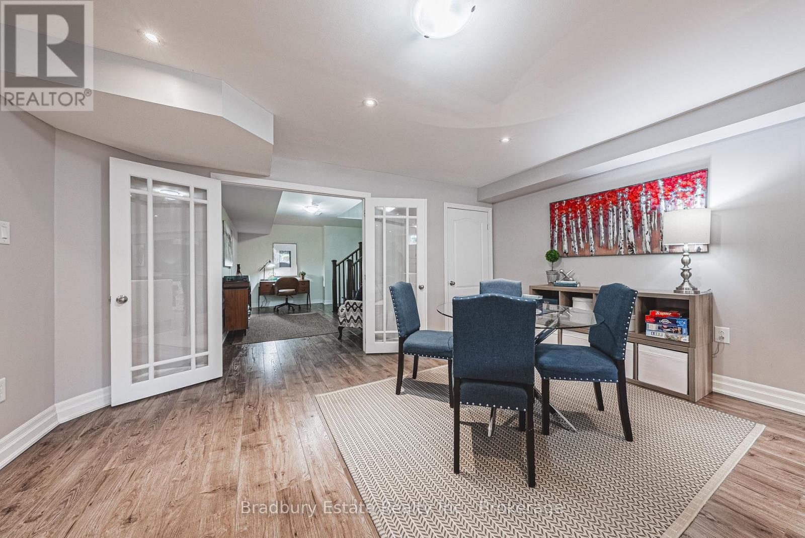 11 Weathering Heights, Hamilton (Stoney Creek Mountain), ON - Indoor