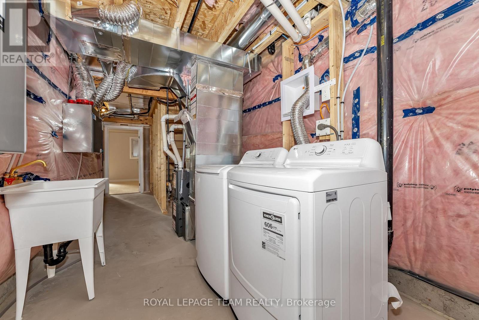 48 Pumice Place S, Ottawa, ON - Indoor Photo Showing Laundry Room
