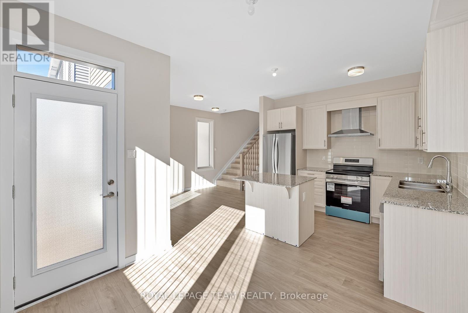 48 Pumice Place S, Ottawa, ON - Indoor Photo Showing Kitchen With Double Sink