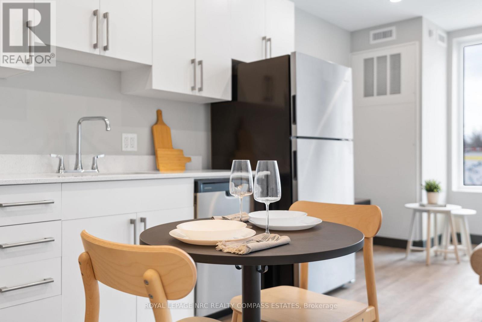 216 - 695 Niagara Street, Welland (N. Welland), ON