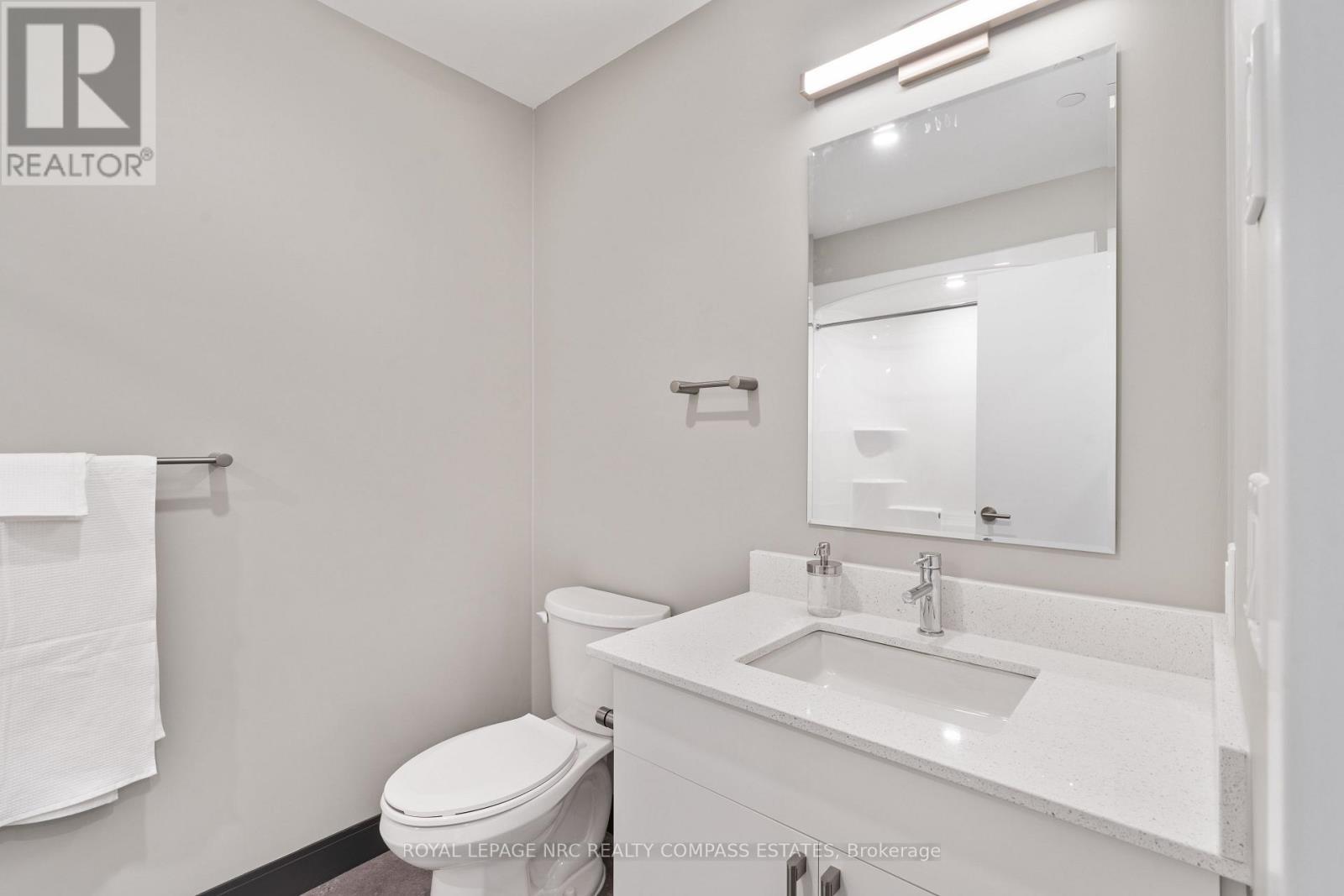 216 - 695 Niagara Street, Welland (N. Welland), ON