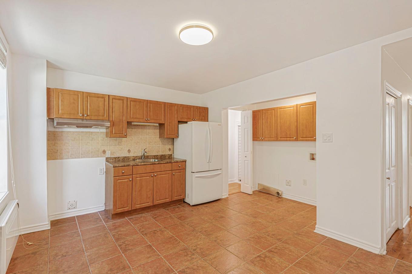 Cuisine - 3950 Rue Cool, Montréal (Verdun/Île-Des-Soeurs), QC - Indoor Photo Showing Kitchen
