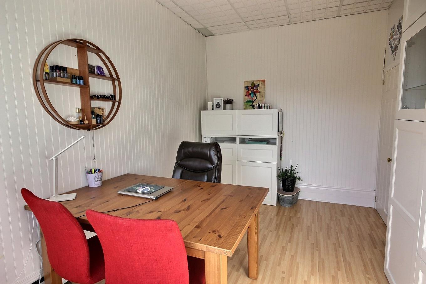 Office - 507 Av. Murdoch, Rouyn-Noranda, QC - Indoor Photo Showing Other Room