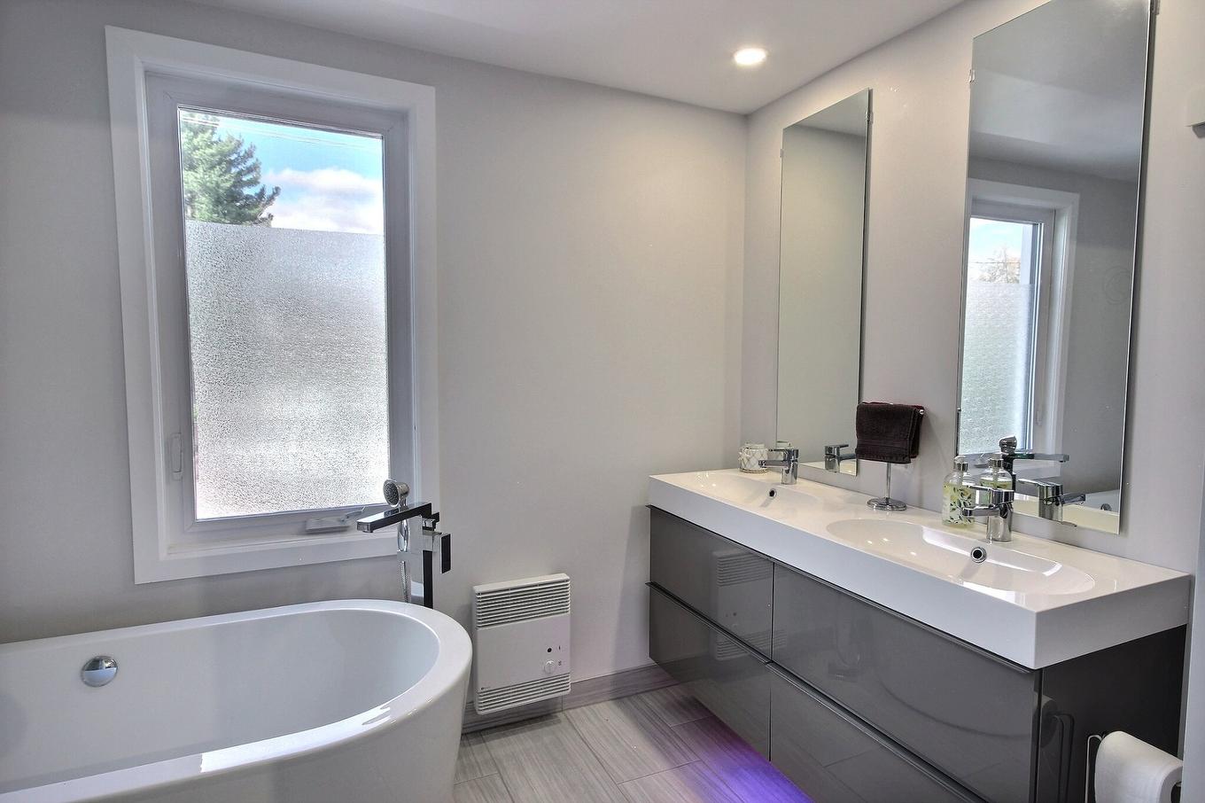 Bathroom - 507 Av. Murdoch, Rouyn-Noranda, QC - Indoor Photo Showing Bathroom