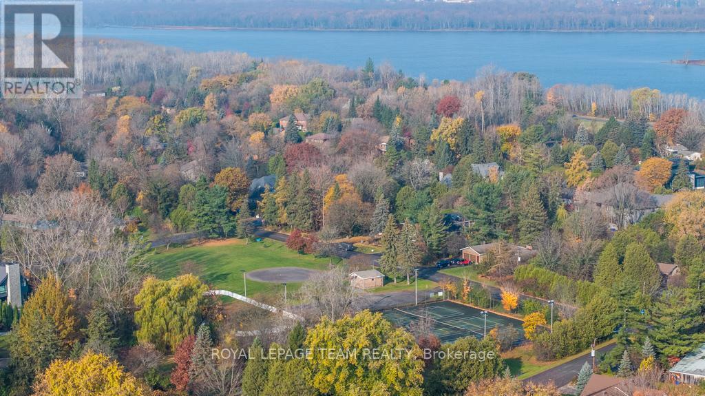 39 Rebecca Crescent, Ottawa, ON