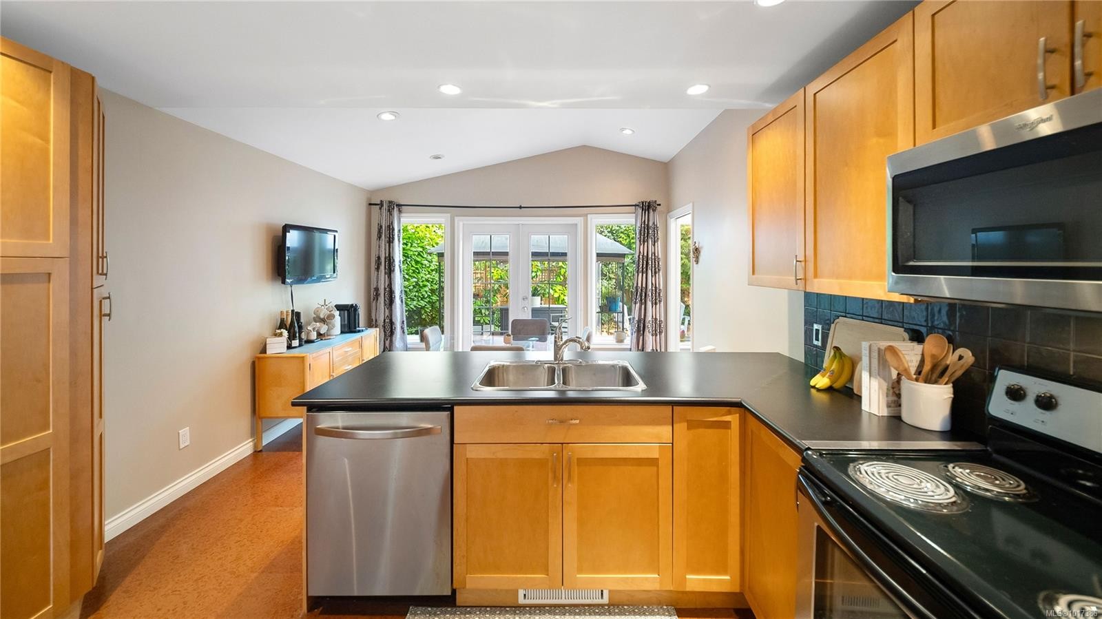 1716 Bay St, Victoria, BC